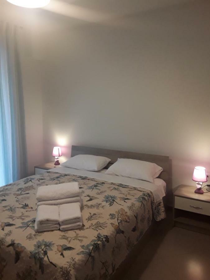 Maria'S Apartment เนโอสมาร์มาราส ภายนอก รูปภาพ